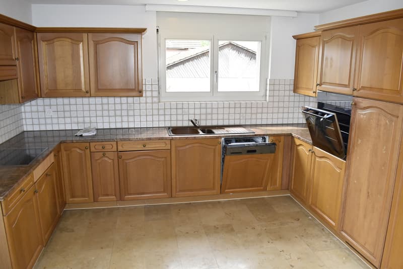 Well-maintained 3½ room apartment with 2 balconies (3)