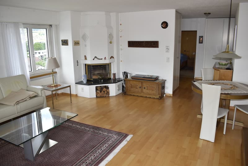 Very well-maintained 4½ room apartment on the top floor (3)