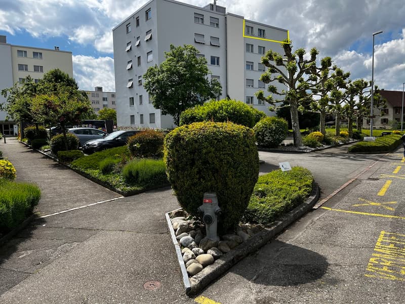 Very well-maintained 4½ room apartment on the top floor (1)