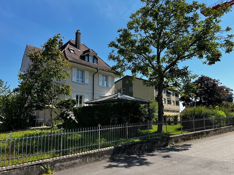 Kleine renovierte 4 Zimmerwohnung in 3 Familienhaus (10)