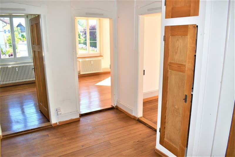 Kleine renovierte 4 Zimmerwohnung in 3 Familienhaus (6)