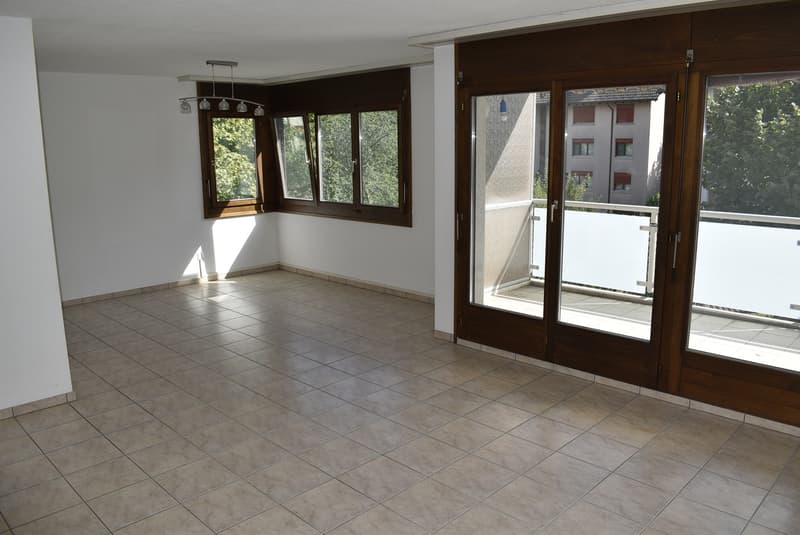 4½ Zimmer Familienwohnung an ruhiger und begehrter Lage (2)