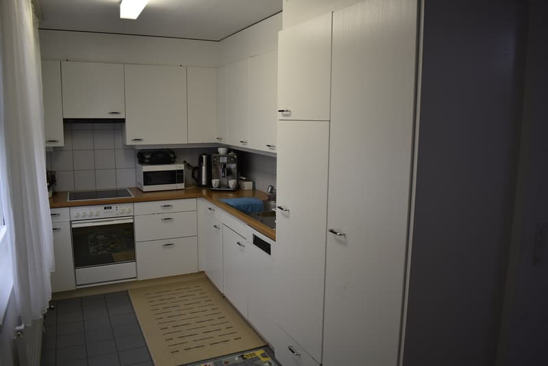Kinderfreundliche 4½ Zimmer Erdgeschosswohnung (2)