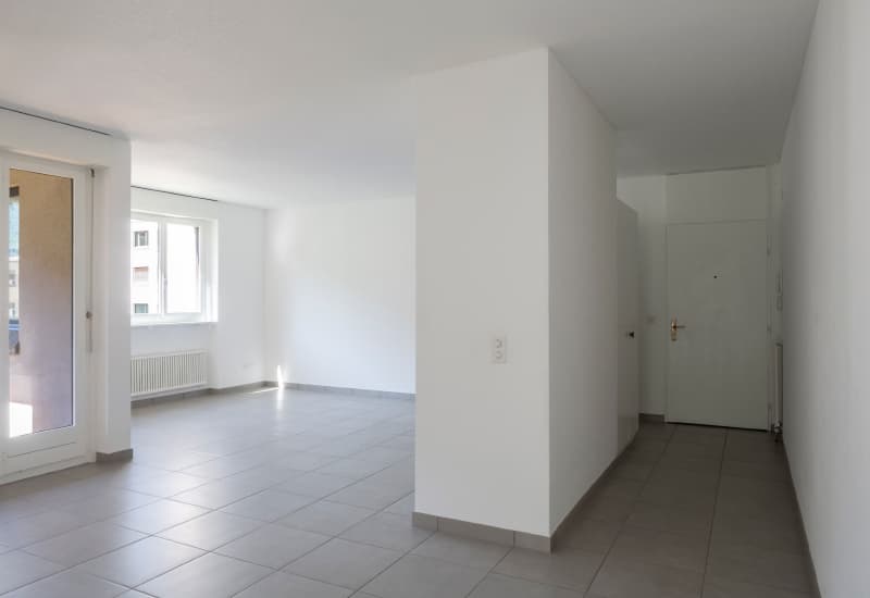 Spacious 3.5-room apartment in a green neighborhood of Giubiasco (11)