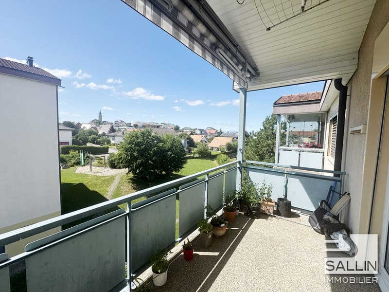 Spacieux appartement de 5 pièces  au 3ème étage avec place intérieure (5)