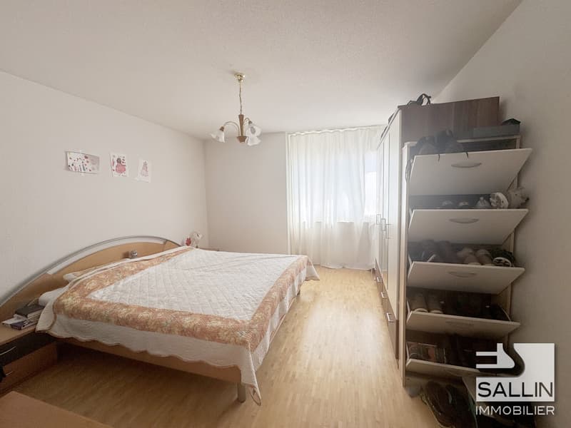 Spacieux appartement de 5 pièces  au 3ème étage avec place intérieure (4)