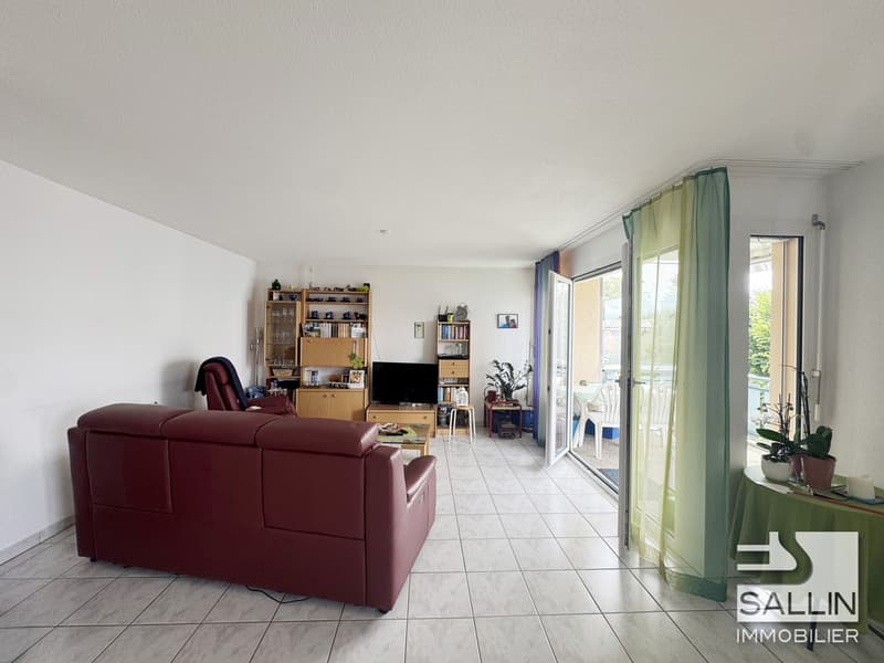 Spacieux appartement de 5 pièces  au 2ème étage avec place intérieure (4)