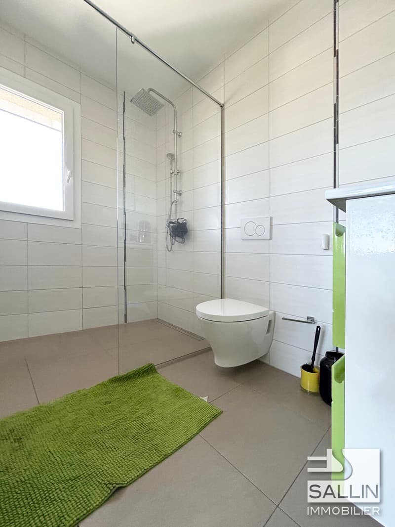Propriété de haut standing avec piscine et appartement de 2½ pièces (7)