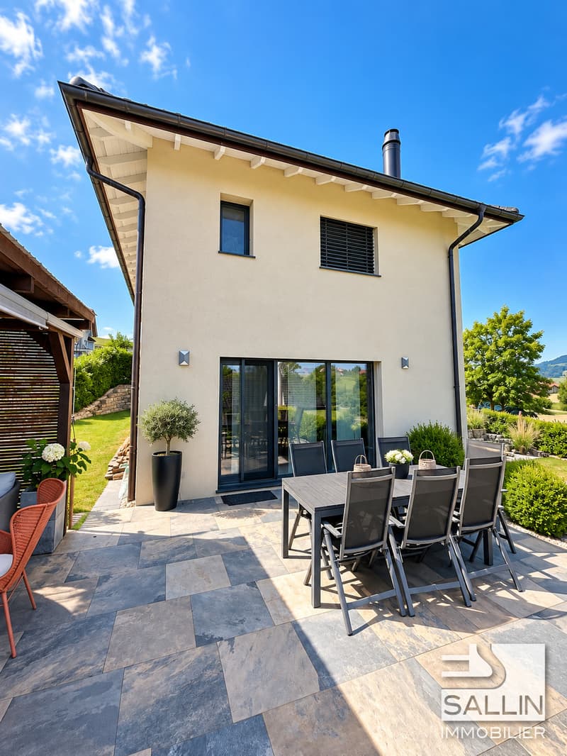 Propriété de haut standing avec piscine et appartement de 2½ pièces (10)