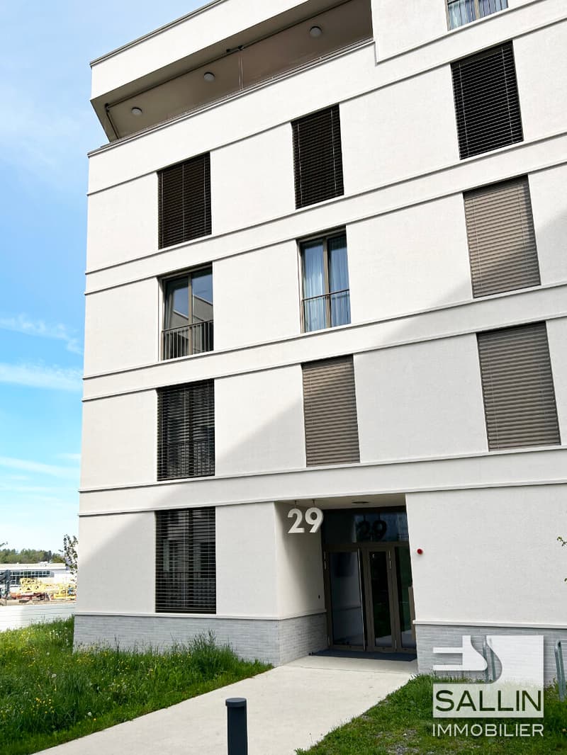 Geräumiges 3½-Zimmer-Attikawohnung (2)