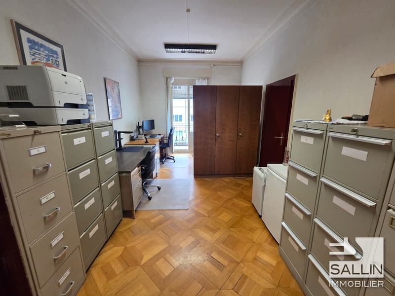 Superficie amministrativa nel centro città (12)