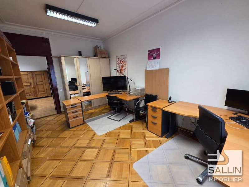 Superficie amministrativa nel centro città (13)