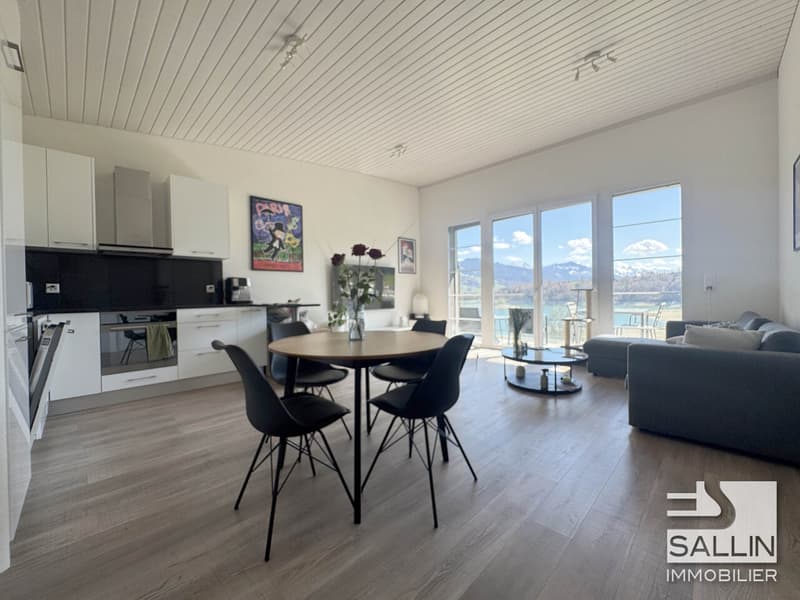 Beautiful 3½-room apartment with breathtaking views of Lake Gruyère (2)