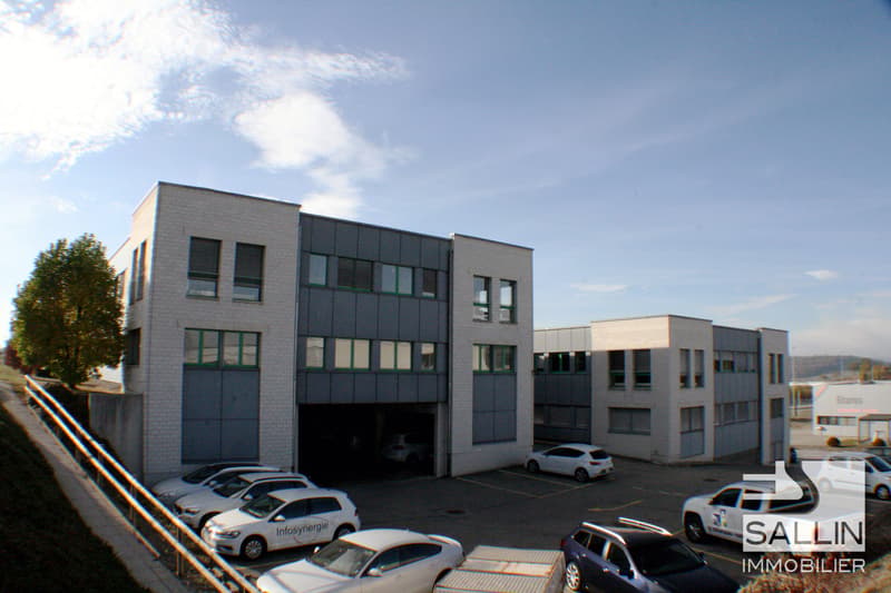Bright administrative surface open space of approx. 140 m² (12)