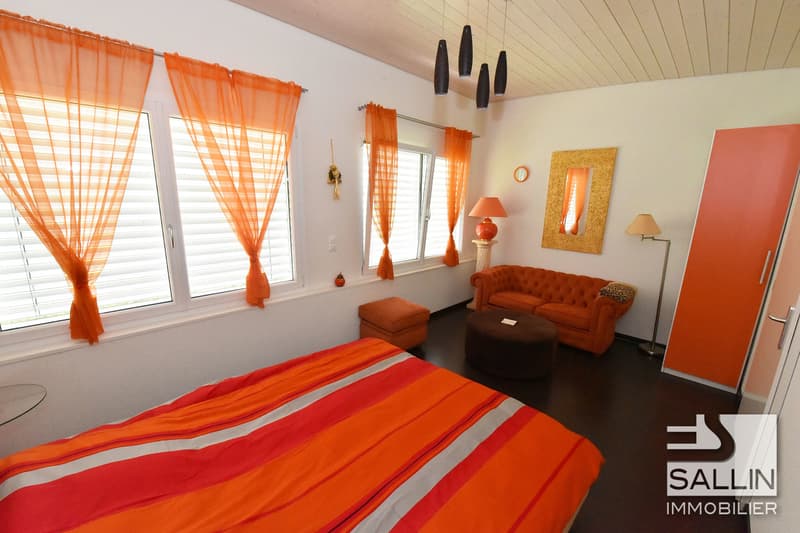 Spacieuse maison de 4½ pièces avec jardin et 2 pl. de parc extérieures (5)