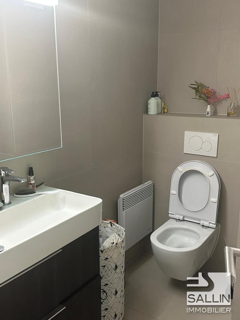 Renovated 3½ room duplex apartment at the entrance of the lower town (13)