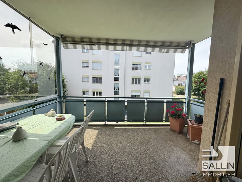 Spacieux appartement de 5 pièces au 2ème étage avec place intérieure (6)