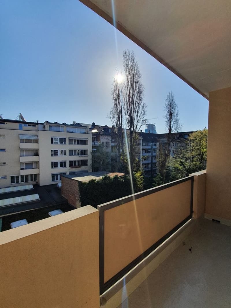 Balkon_Beispielbild.jpg