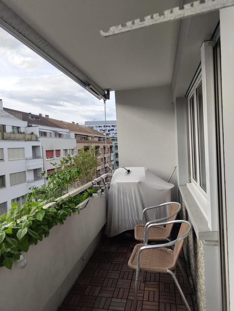 Balkon Strassenseite