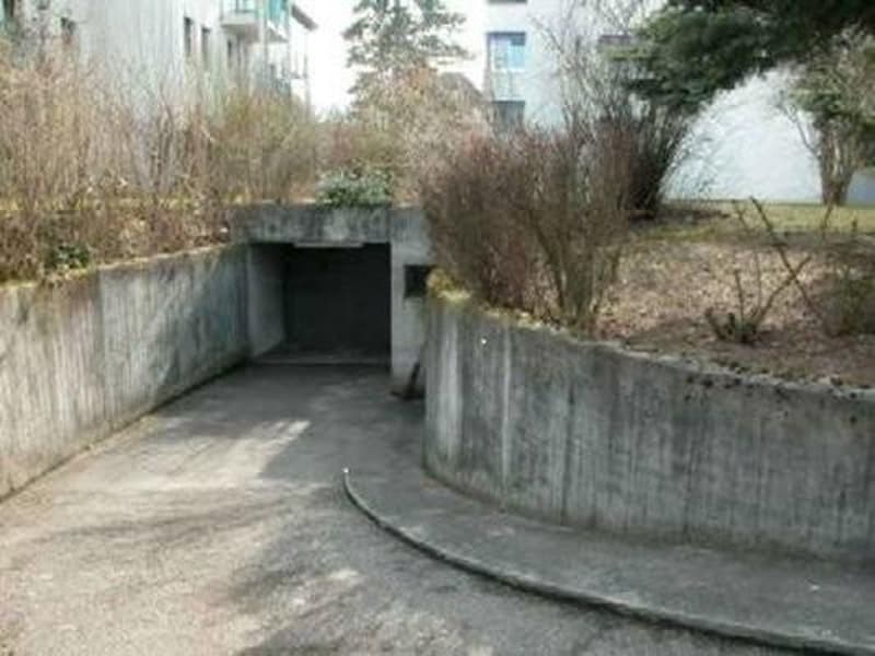 Einfahrt Einstellhalle