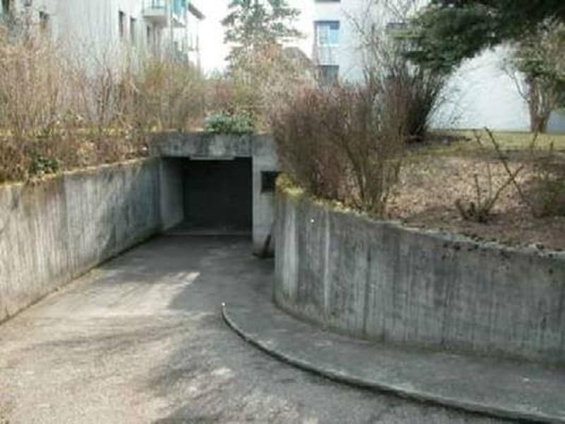 Einfahrt Einstellhalle