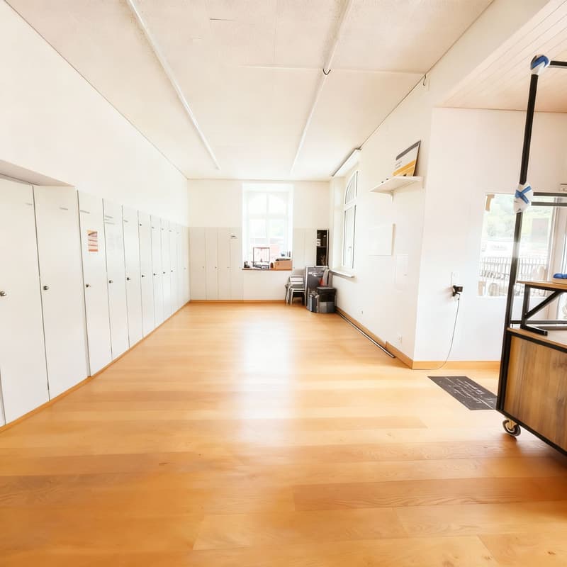Stationsbüro2 AG Näfels-Mollis.jpg