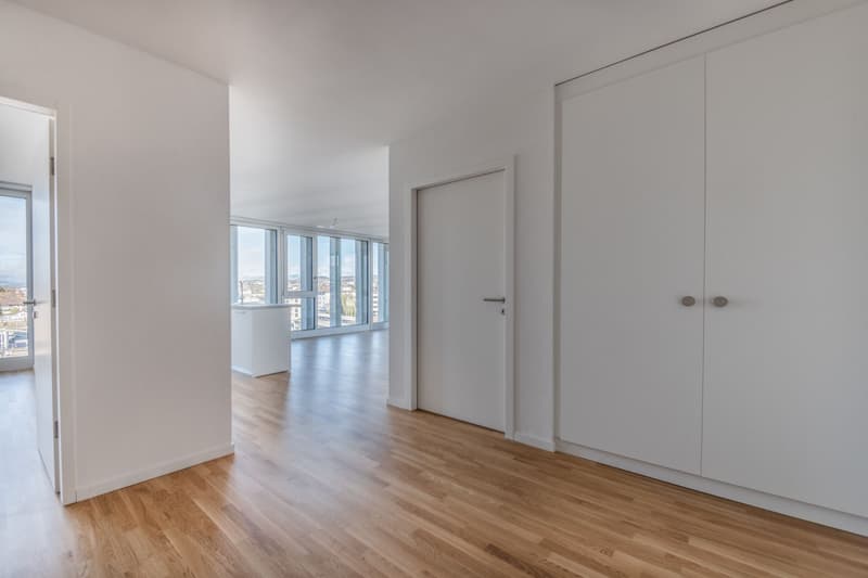 Hall.jpg