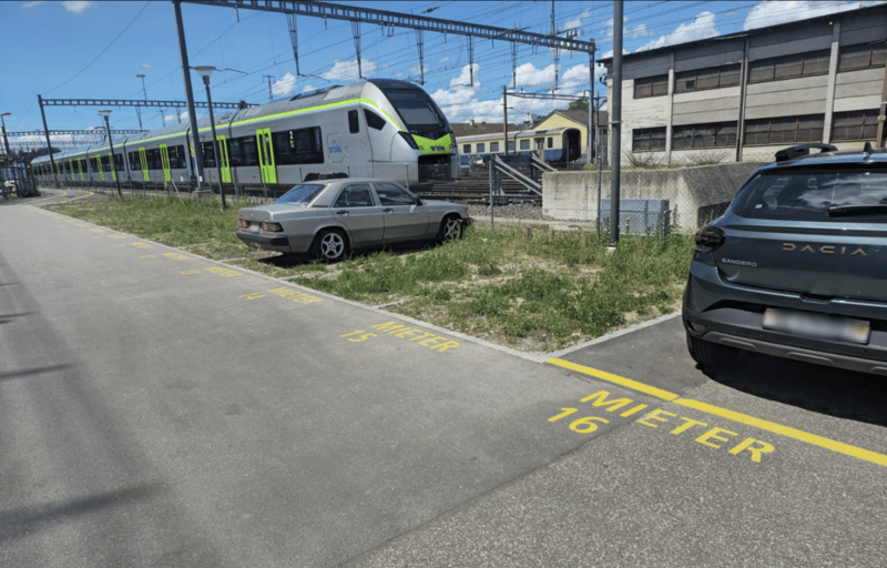 Aussenparkplatz.png