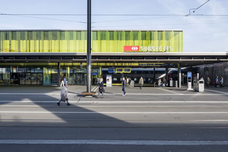Zürich Oerlikon Bahnhof .jpg