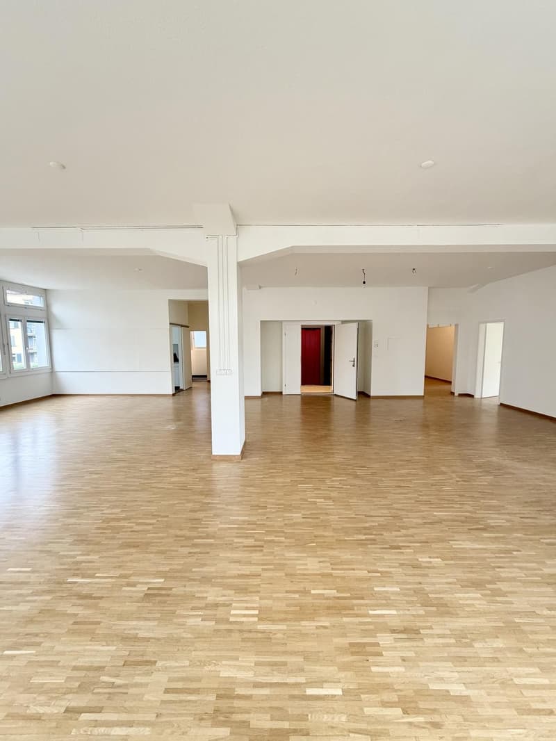 ca. 102m2 grosser Raum