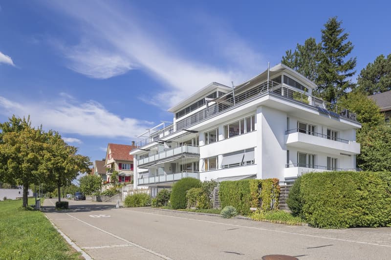 4.5-Zimmer-Eigentumswohnung in Pfäffikon ZH  grosszügiges Wohnen mit Weitsicht und drei Balkonen (7)