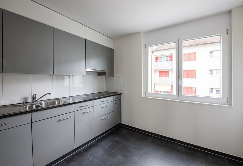 Schibistrasse5_4.5_ZWG_Kueche1.jpg
