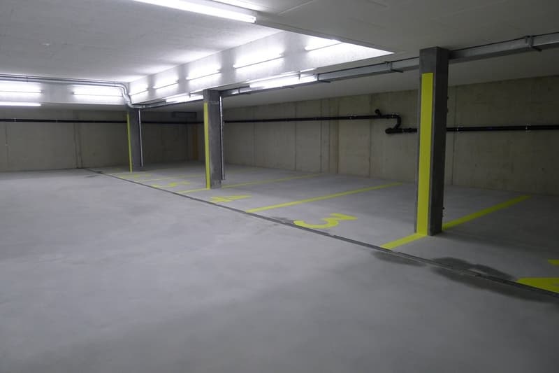 Einstellhalle.jpg