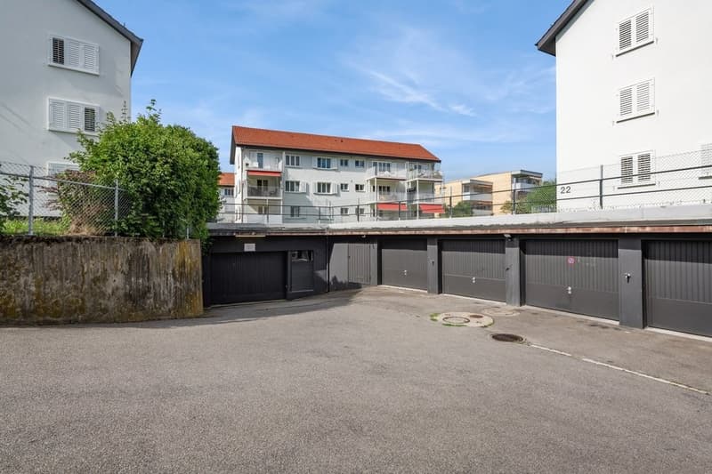 Einfahrt Einstellhalle