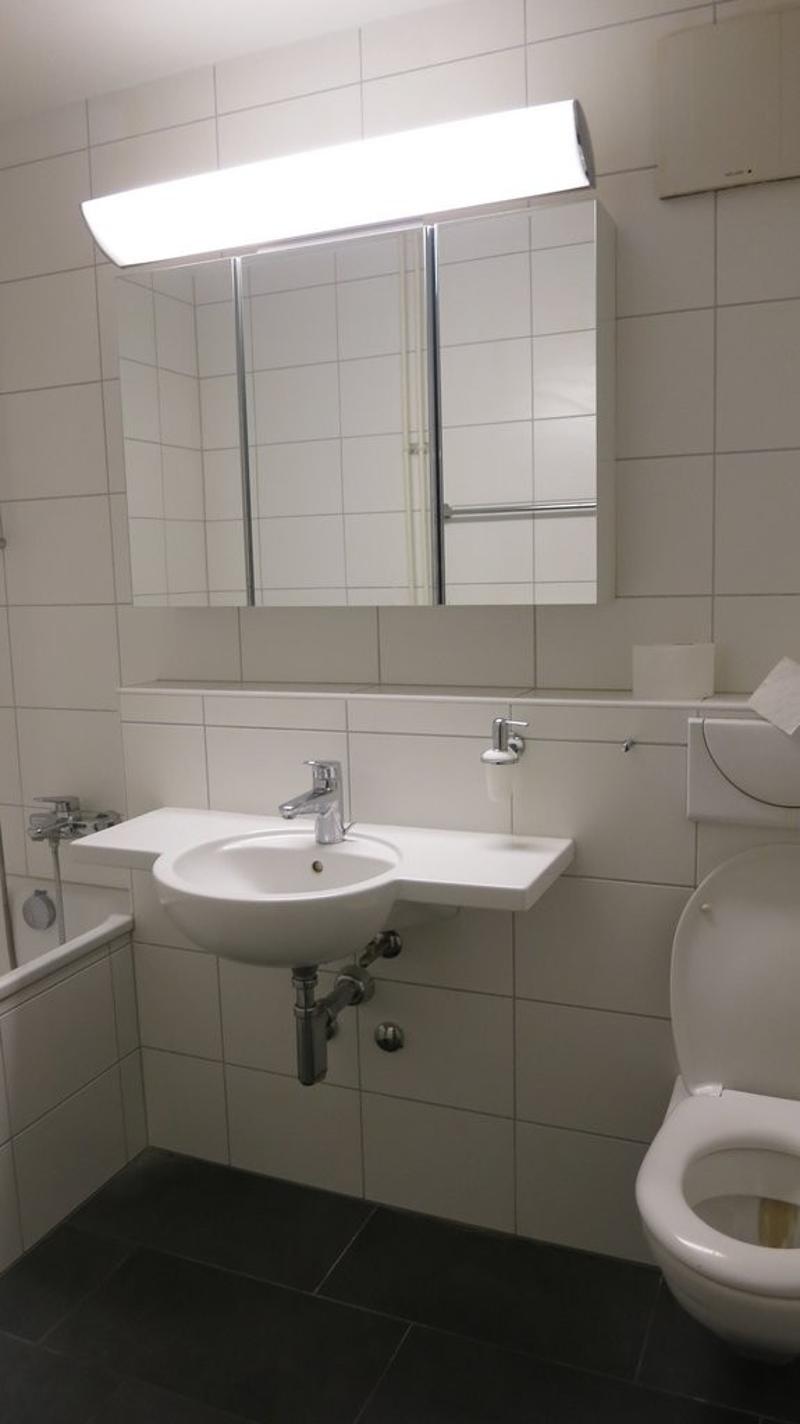 Bad mit Badewanne