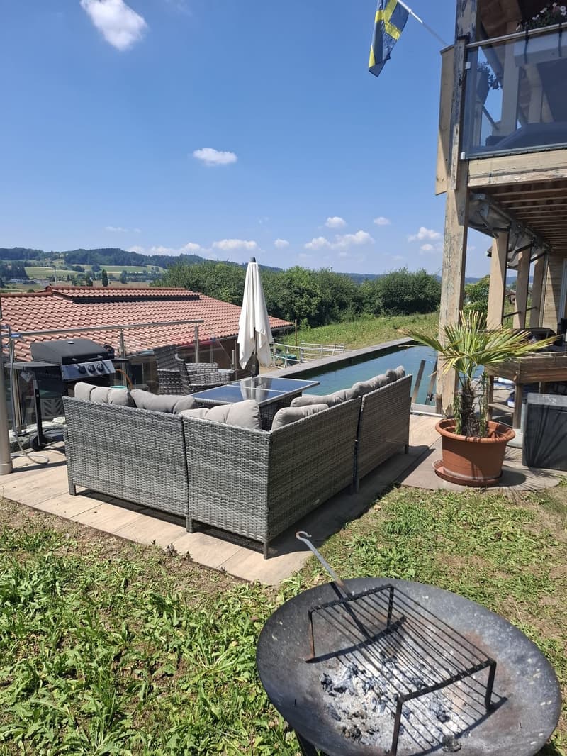 3 Familienhaus mit Pferdestall, Reitplatz, Naturpool und Überlaufbecken (5)