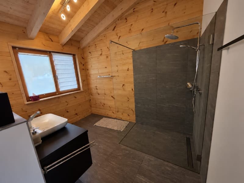 Modernes Holzhaus mit Charme – flexibel nutzbar als Einfamilienhaus oder mit Einliegerwohnung (7)