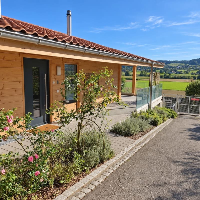 Modernes Holzhaus mit Charme – flexibel nutzbar als Einfamilienhaus oder mit Einliegerwohnung (3)