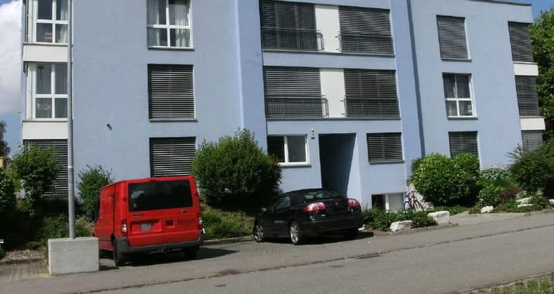 Einstellplatz in Tiefgarage zu Vermieten (2)