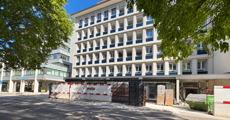 EXKLUSIVE MAISONETTE-WOHNUNG - ERSTVERMIETUNG NACH HOCHWERTIGER KOMPLETTSANIERUNG (1)