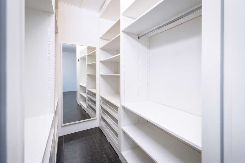 Walk-in Kleiderschrank