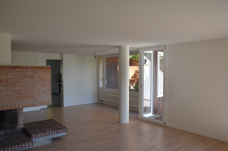 Ein Zuhause für alle, die grosszügiges Wohnen und eine privilegierte Lage schätzen. (9)
