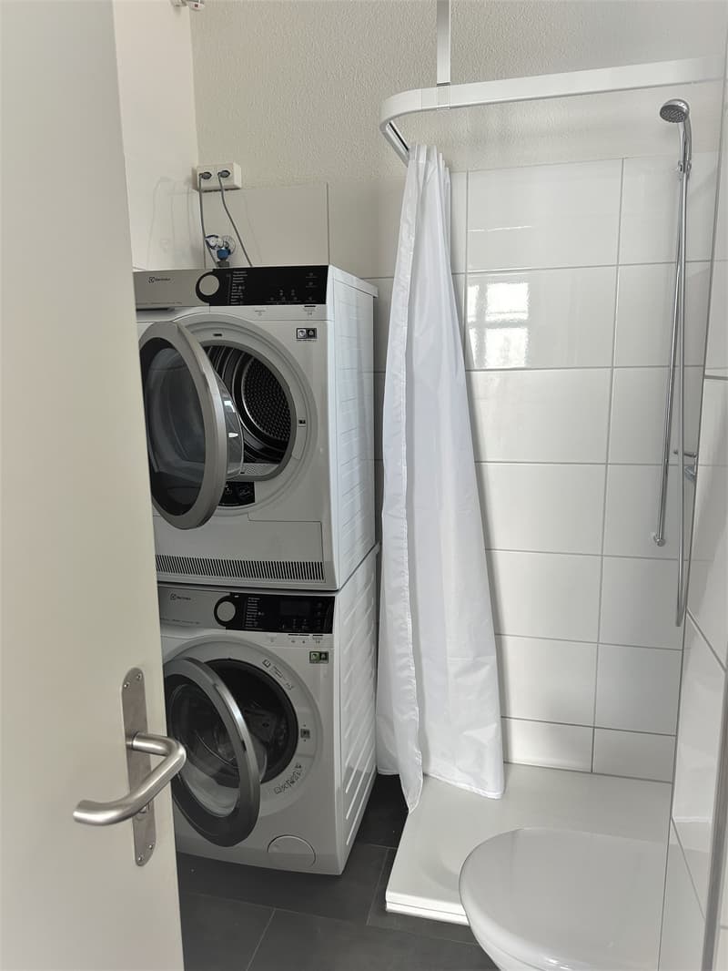 Als Wohnung oder stilles Gewerbe geeignet (7)