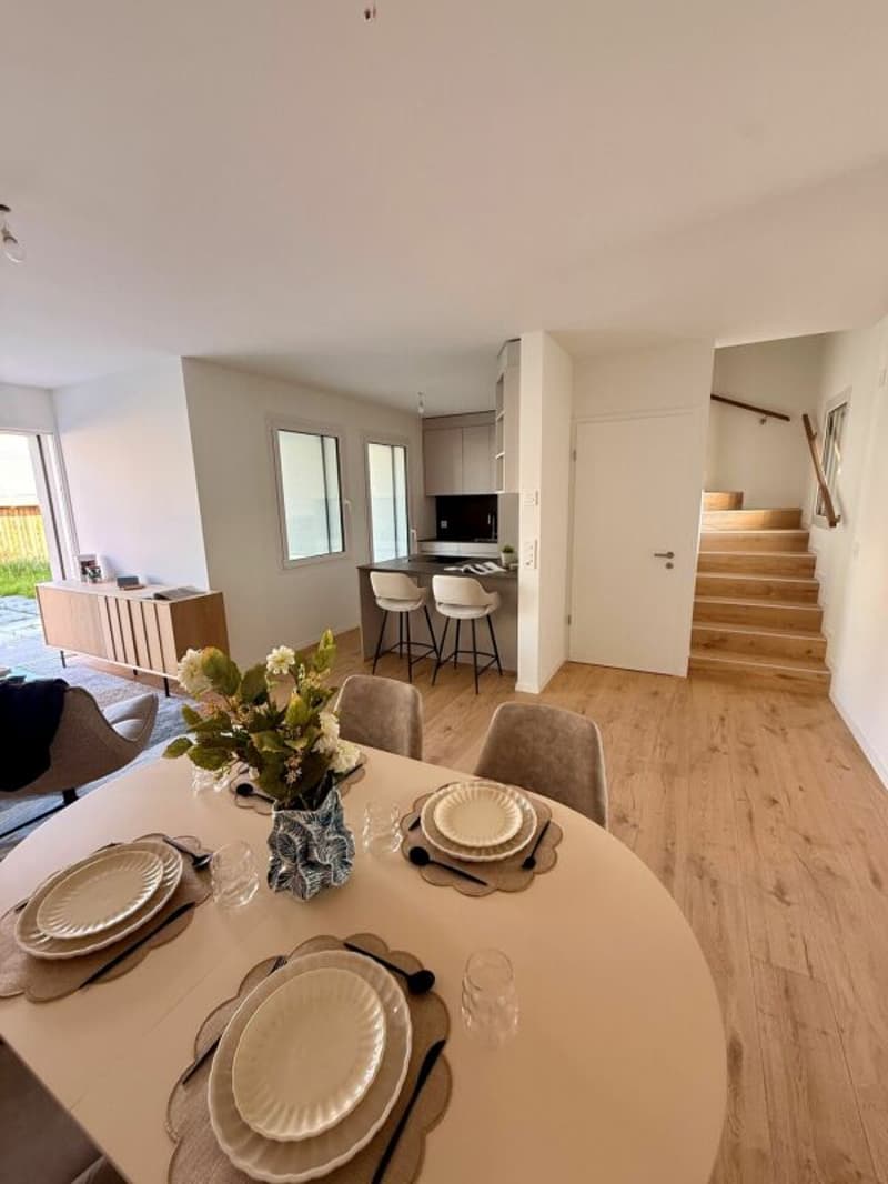 Attached house 5.5 rooms in Cronay (4)