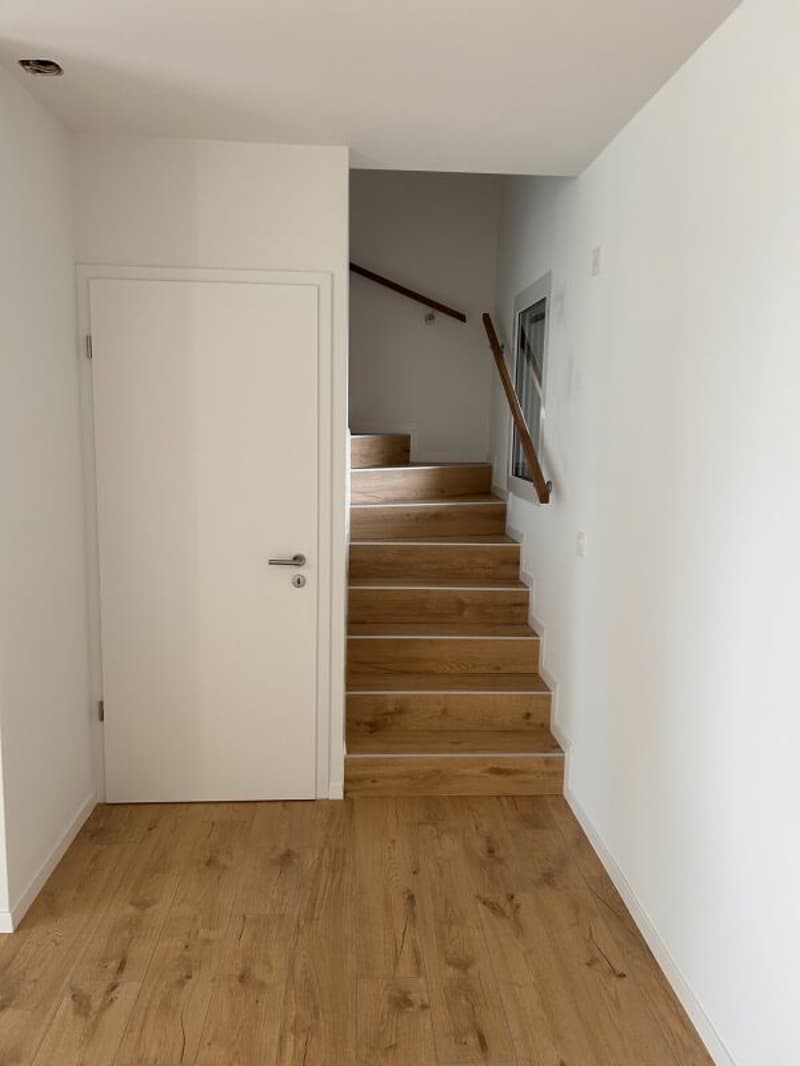Attached house 5.5 rooms in Cronay (11)