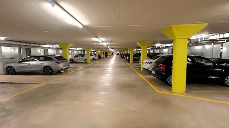 Parking spaces in Bülach-Erachfeld (2)