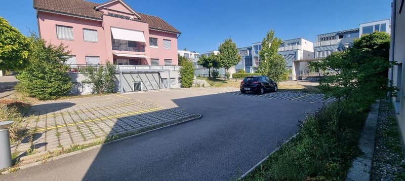Aussenparkplatz in Glattfelden  gesucht? (1)