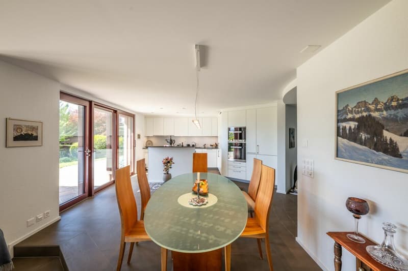 Spacious garden apartment with panoramic views and high-quality living comfort (4)