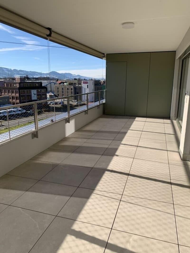 Neuwertige, moderne 2.5-Zimmer-Wohnung in der Überbauung SONNENBÜEL in Eschenbach (5)