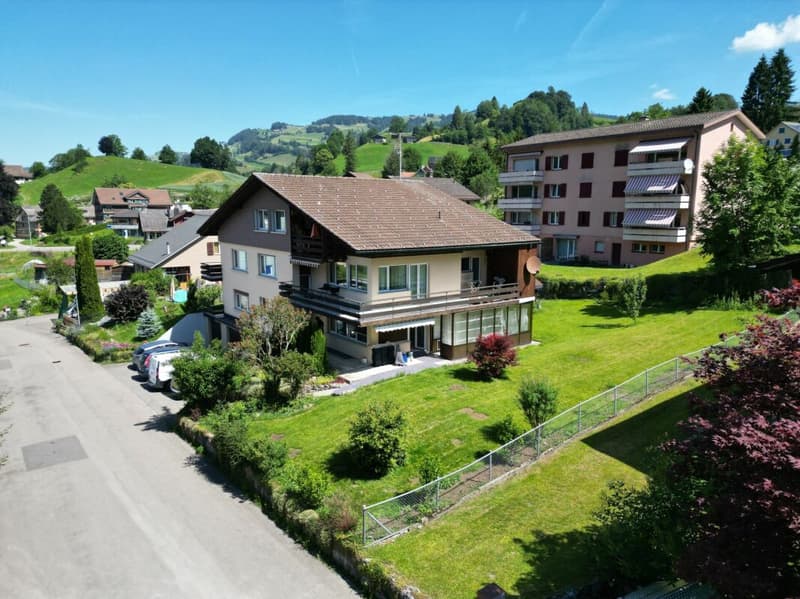 Appartamento al piano terra di 5,5 locali con giardino invernale e parte di terreno (2)